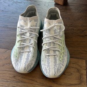 YEEZY BOOST 380 Alien Blue - Size 9.5